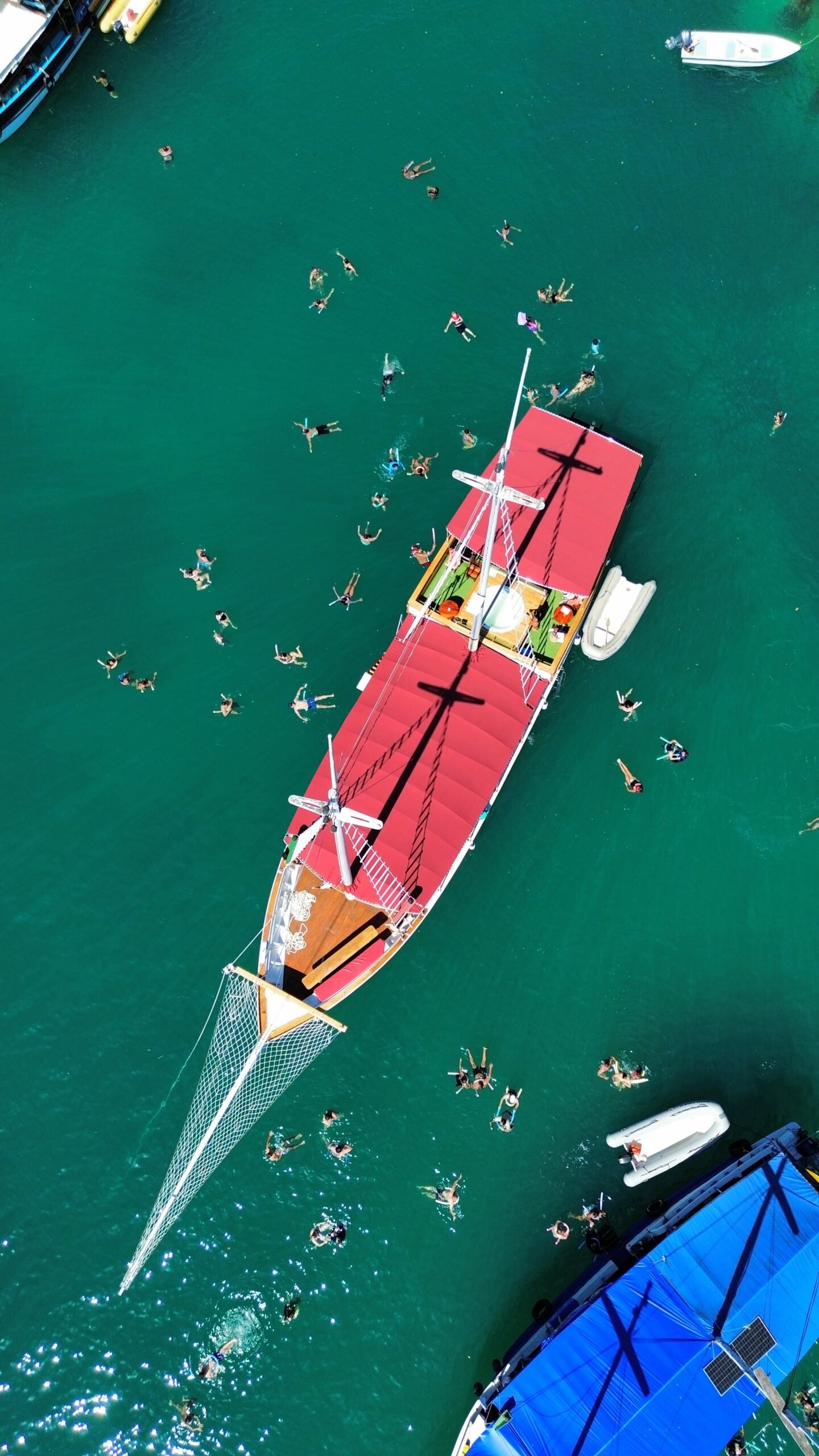 Passeio de escuna em Paraty no Rio de Janeiro